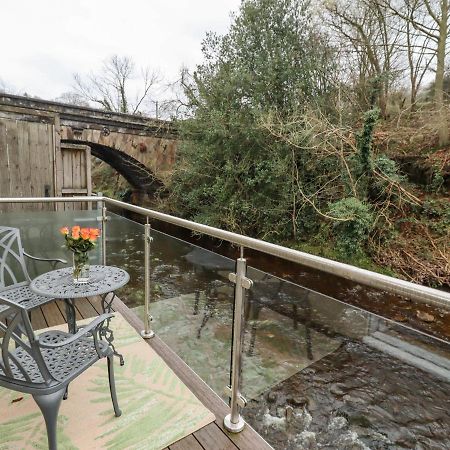 Riverbank View Уитби Экстерьер фото